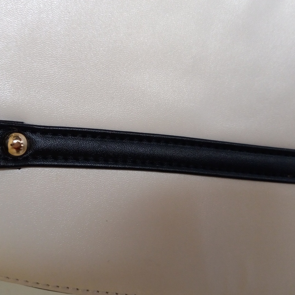 Handbag - Picture 7 of 15